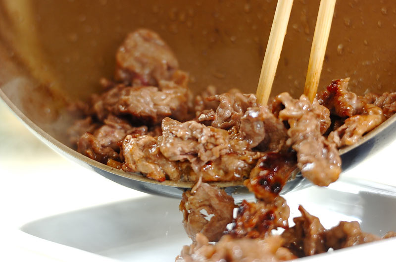 牛肉のトマト炒めの作り方の手順6