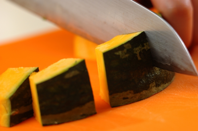 カボチャと枝豆の煮ものの作り方の手順1