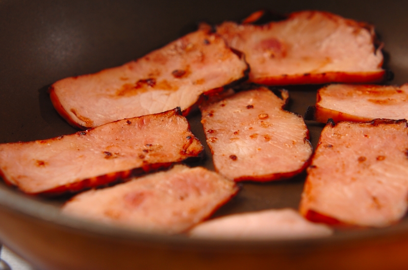 黄金比のタレで失敗ナシ！焼豚丼（チャーシュー丼）の作り方1