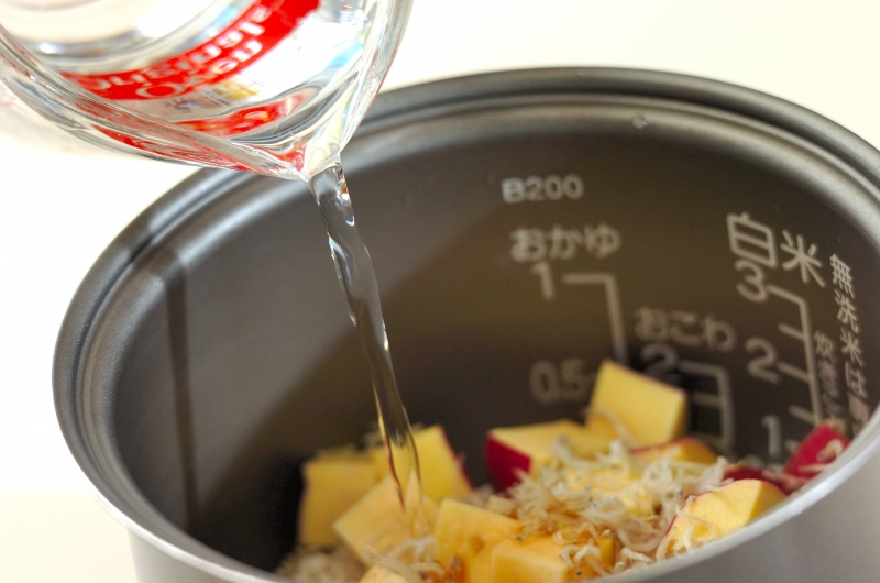 サツマイモとジャコの炊き込みご飯の作り方の手順3