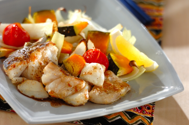 白身魚とトマトのオーブン焼き レシピ 作り方 E レシピ 料理のプロが作る簡単レシピ