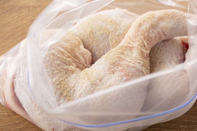 ホワイトソースのローストチキンの作り方の手順1