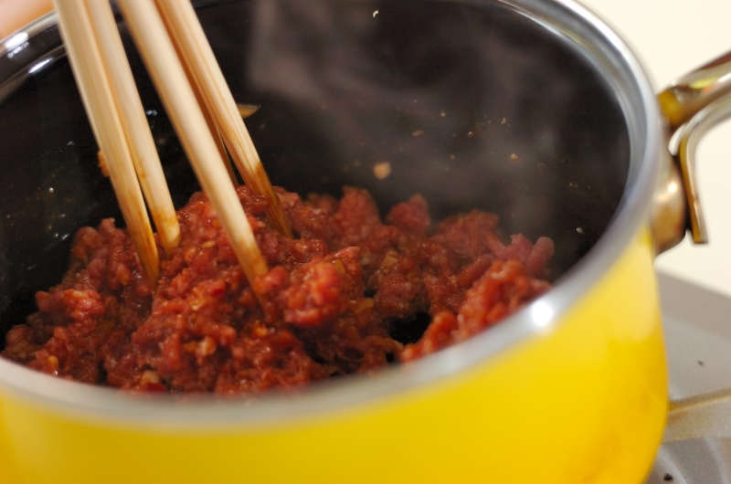 中華そぼろ丼の作り方の手順1