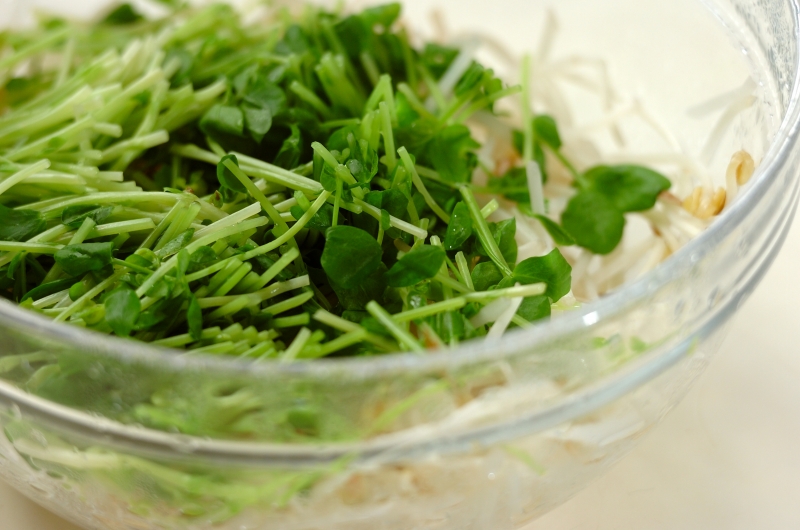 鶏ガラスープの素と麺つゆを使いこなす簡単ラーメンの作り方2