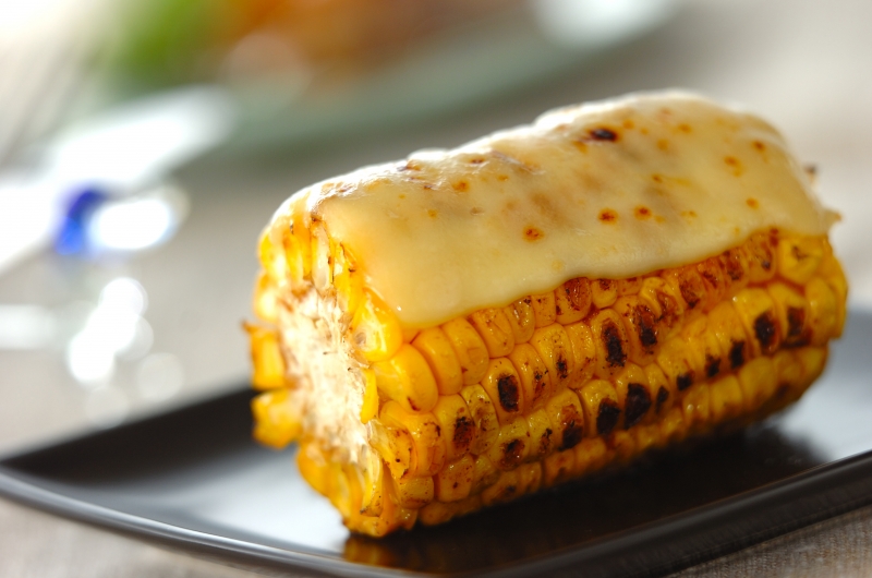 トウモロコシのチーズ焼き 副菜 レシピ 作り方 E レシピ 料理のプロが作る簡単レシピ