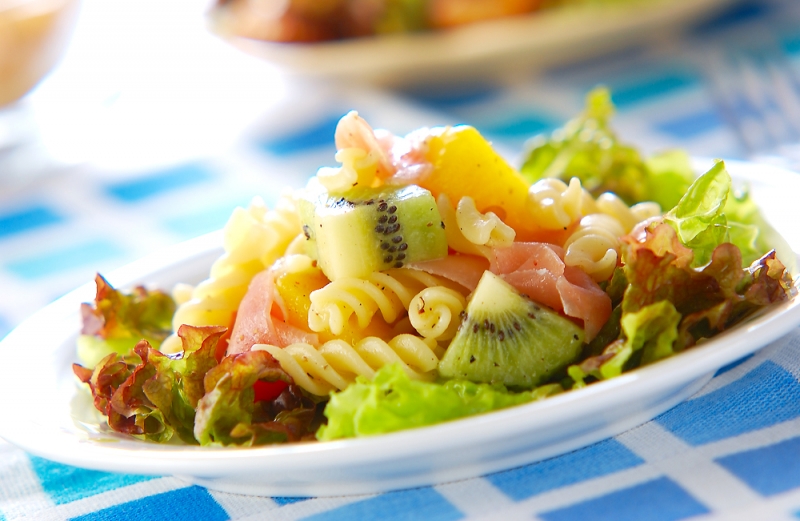 フルーツのパスタサラダ 副菜 レシピ 作り方 E レシピ 料理のプロが作る簡単レシピ