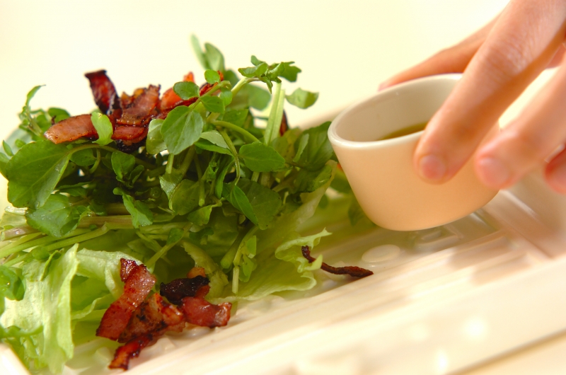 主役級のおいしさ！クレソンとベーコンのマスタードサラダ by 松崎　恵理さんの作り方3