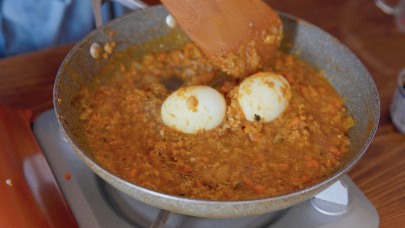 サバ缶とごろっと卵のキーマカレー by ぐっち夫婦さんの作り方3