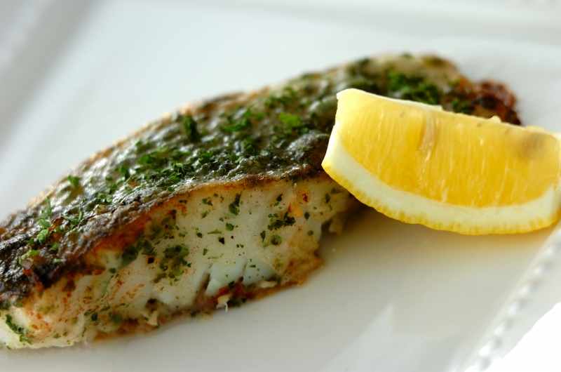 白身魚の香草ムニエル レシピ 作り方 E レシピ 料理のプロが作る簡単レシピ