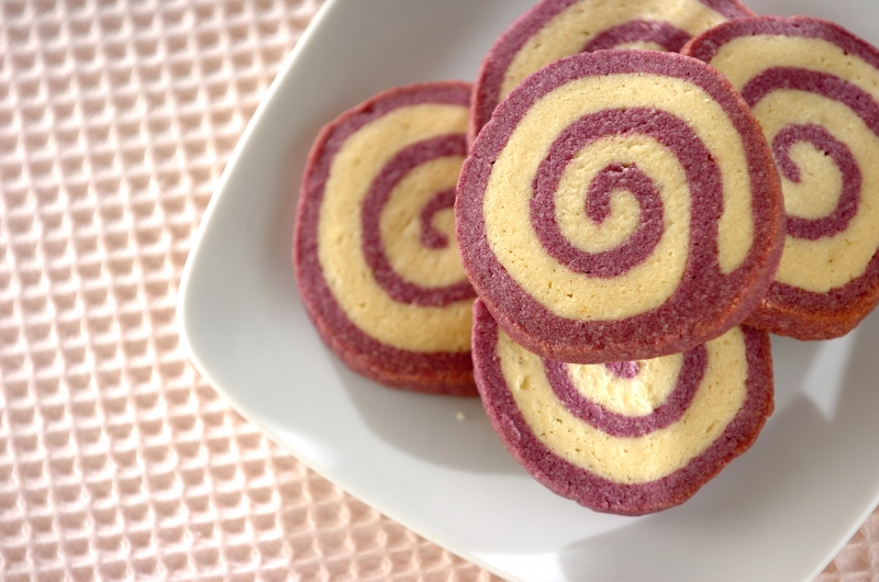 紫芋のぐるぐるクッキー