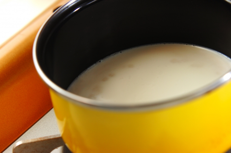 甘酒の牛乳割りの作り方1