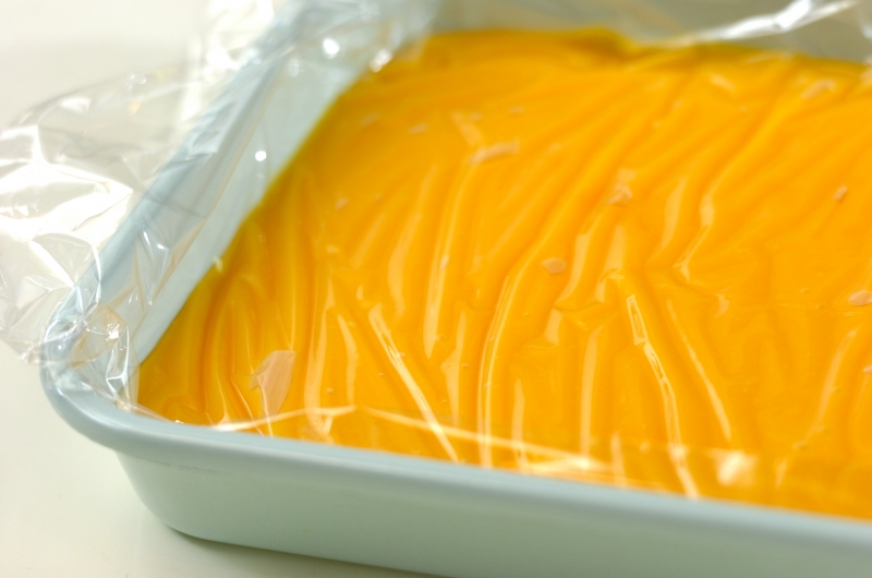 少ない材料でイギリス本場の味！レモンカードの作り方5