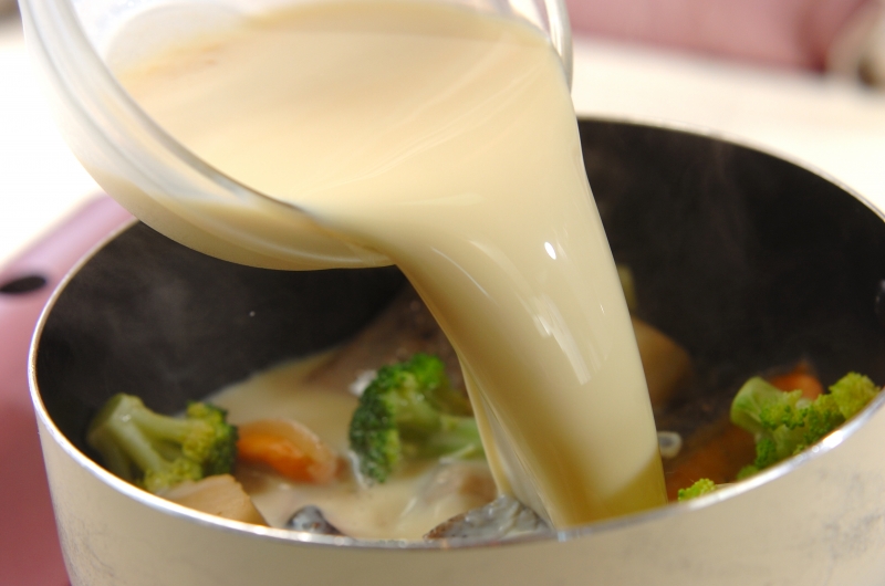 鮭の豆乳シチューの作り方2