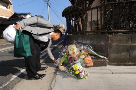まとめ 福岡 予備校生殺害 発生１週間 冥福祈り花束 フレンズちゃんねる