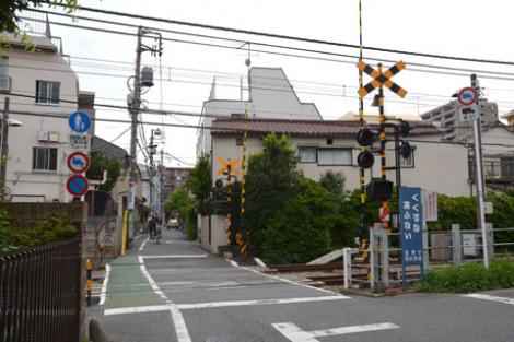 まとめよう 西武池袋線南長崎の踏切で自転車脱輪 60代男性死亡 フレンズちゃんねる